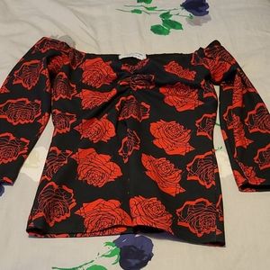 Off the shoulder rose pattern shirt